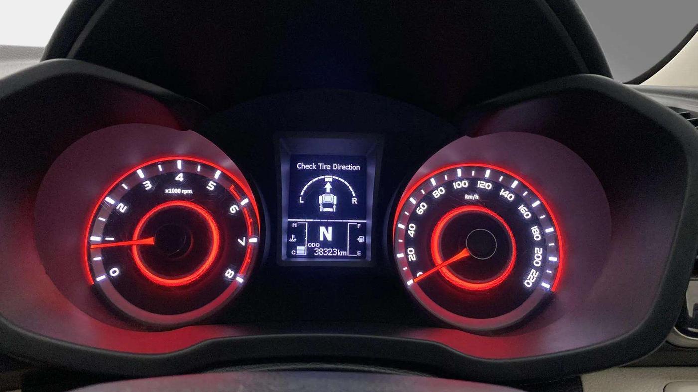 2020 Mahindra XUV300 W8 (O) 1.2 PETROL, Petrol, Manual, 38,599 km, Odometer Image