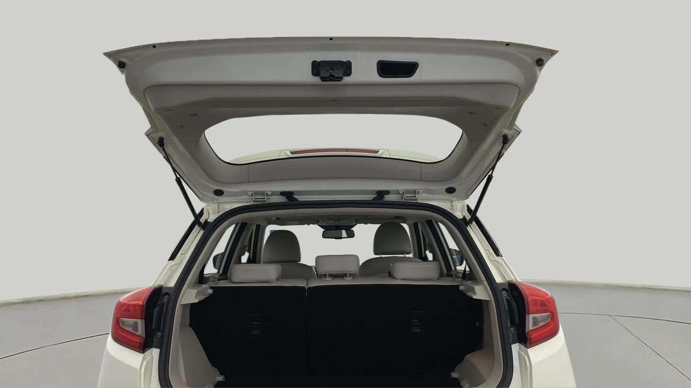 2020 Mahindra XUV300 W8 (O) 1.2 PETROL, Petrol, Manual, 38,599 km, Boot Door Open