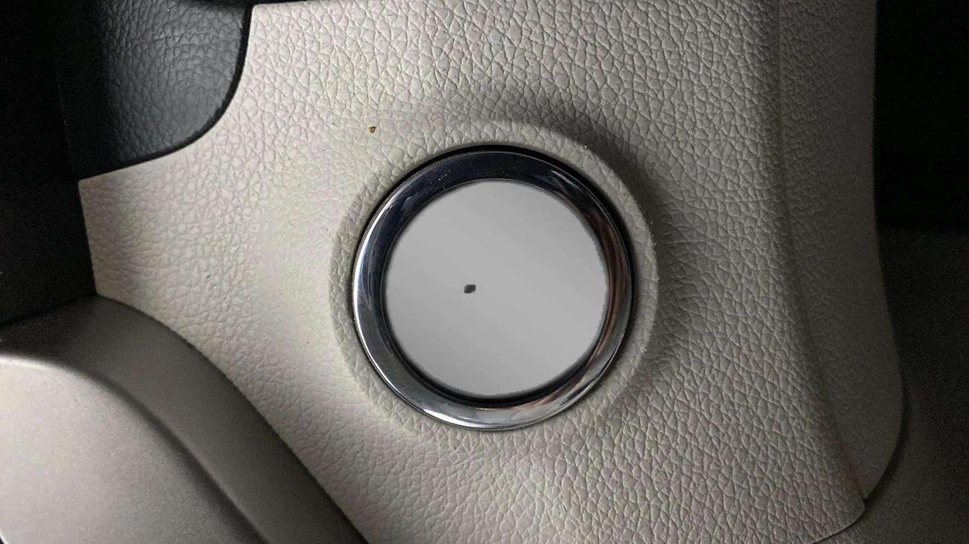 2020 Mahindra XUV300 W8 (O) 1.2 PETROL, Petrol, Manual, 38,599 km, Keyless Start/ Stop Button