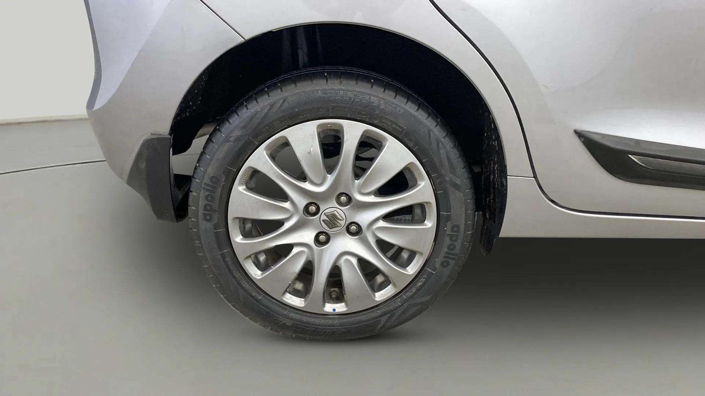 2017 Maruti Baleno ZETA PETROL 1.2, Petrol, Manual, 22,079 km, Right Rear Wheel
