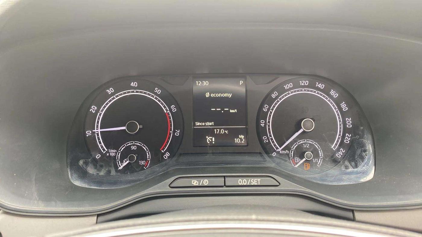 2021 Skoda KUSHAQ AMBITION 1.0L TSI AT, Petrol, Automatic, 35,569 km, Odometer Image