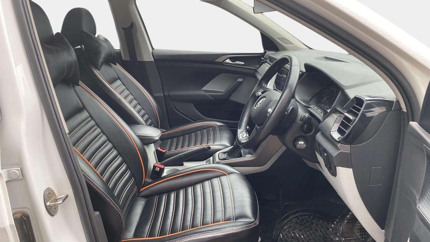 2021 Skoda KUSHAQ AMBITION 1.0L TSI AT, Petrol, Automatic, 35,569 km, Right Side Front Door Cabin