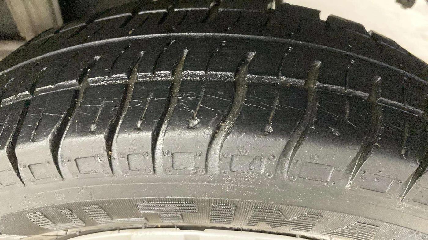 2015 Maruti Alto 800 VXI, Petrol, Manual, 40,836 km, Right Rear Tyre Tread