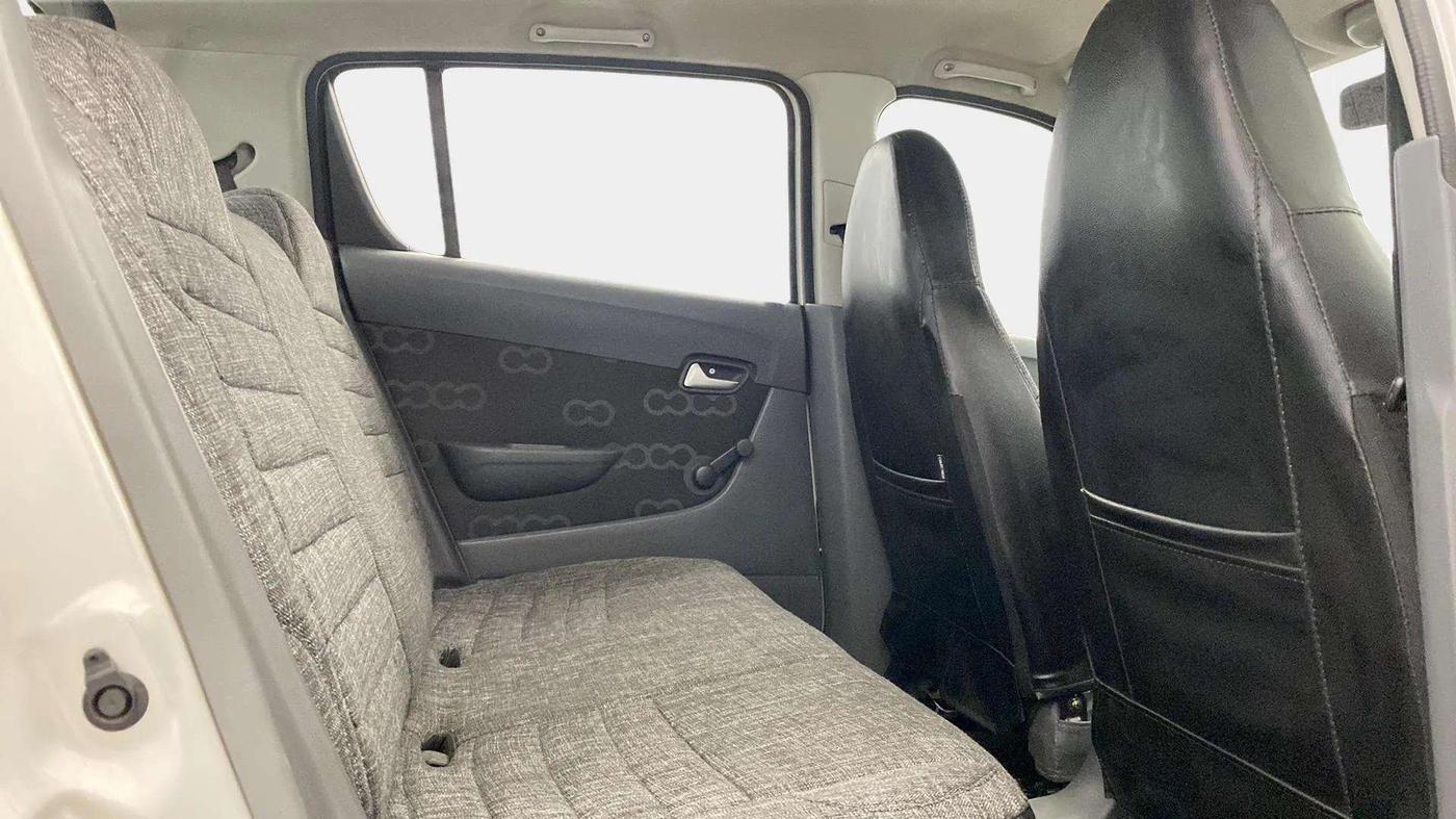 2015 Maruti Alto 800 VXI, Petrol, Manual, 40,836 km, Right Side Rear Door Cabin
