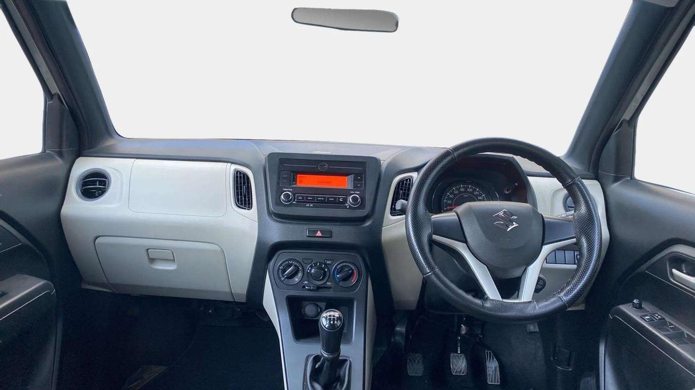 2019 Maruti New Wagon-R VXI 1.0, Petrol, Manual, 31,421 km, Dashboard