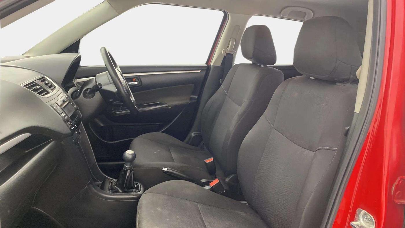 2014 Maruti Swift ZDI, Diesel, Manual, 50,021 km, Right Side Front Door Cabin