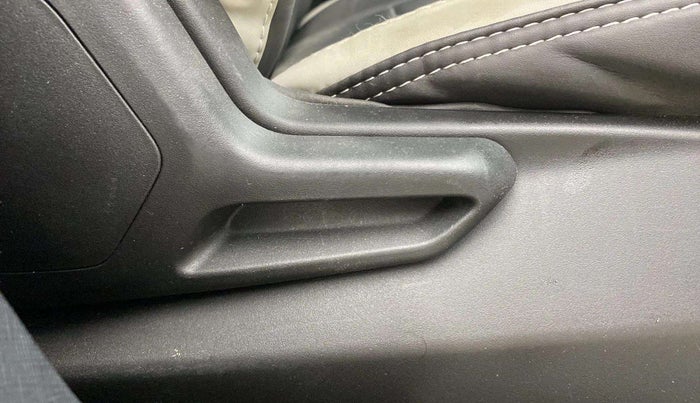 2021 Tata NEXON XZ PETROL, Petrol, Manual, 32,283 km, Driver Side Adjustment Panel