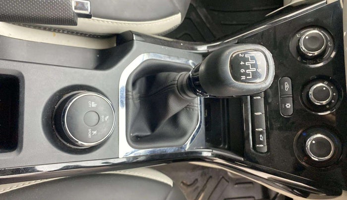 2021 Tata NEXON XZ PETROL, Petrol, Manual, 32,283 km, Gear Lever