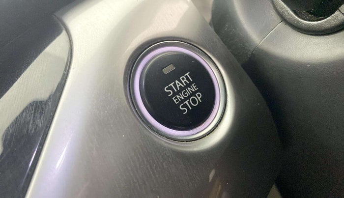 2018 Tata NEXON XZ PLUS PETROL, Petrol, Manual, 52,241 km, Keyless Start/ Stop Button