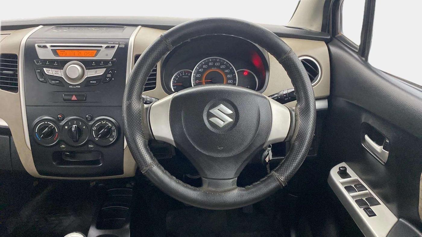 2015 Maruti Wagon R 1.0 VXI, Petrol, Manual, 24,448 km, Steering Wheel Close Up