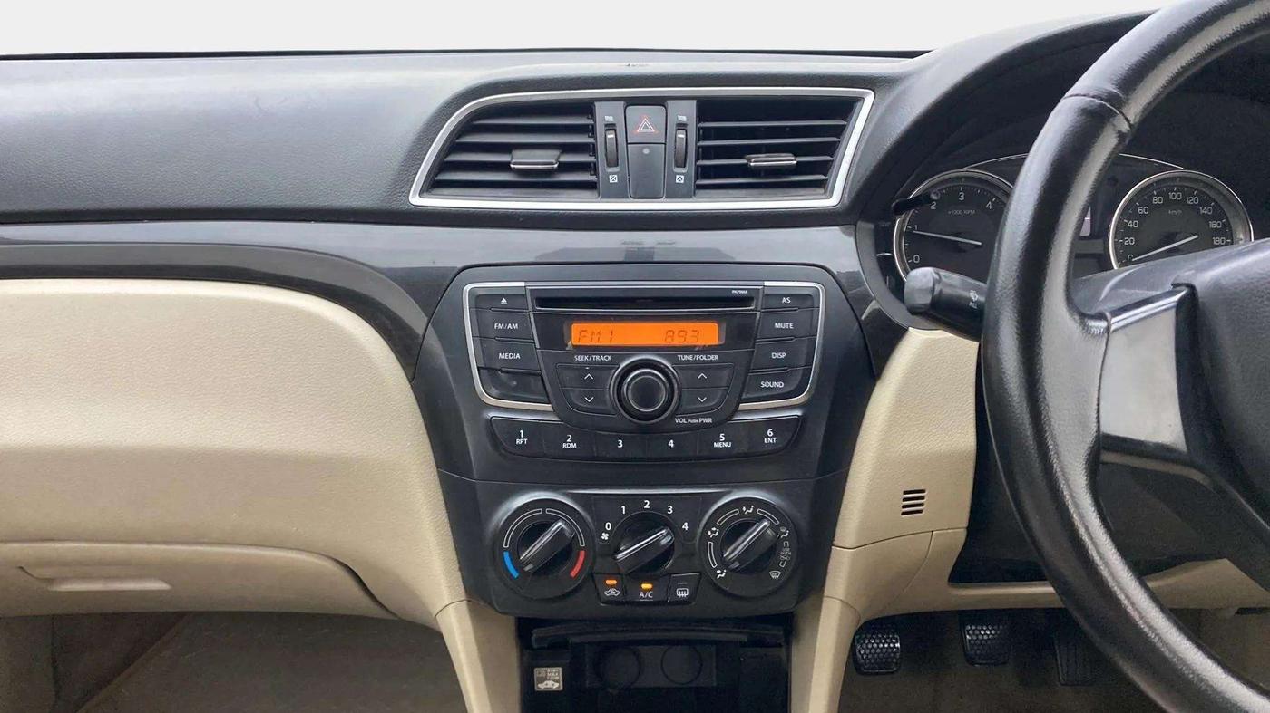 2015 Maruti Ciaz VDI, Diesel, Manual, 74,731 km, Air Conditioner