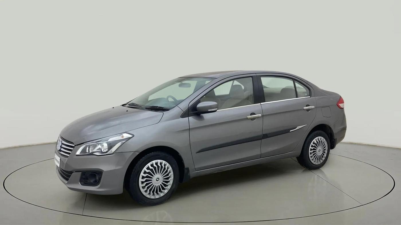 2015 Maruti Ciaz VDI, Diesel, Manual, 74,731 km, Left Front Diagonal