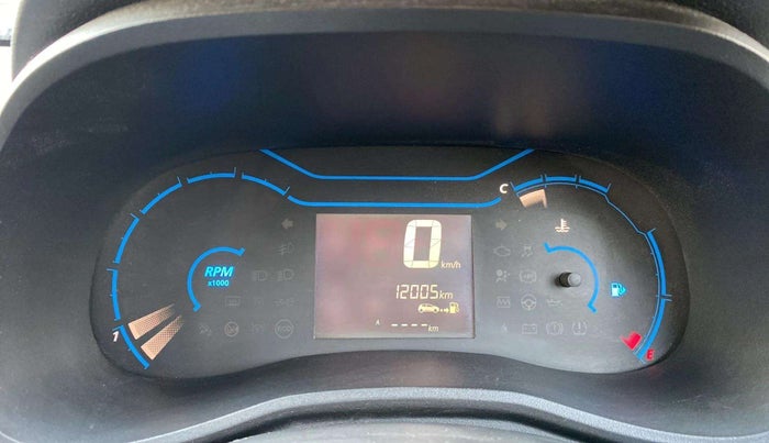 2022 Renault Kwid RXT 1.0, Petrol, Manual, 12,002 km, Odometer Image