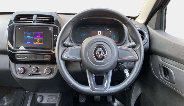 2022 Renault Kwid RXT 1.0, Petrol, Manual, 12,002 km, Steering Wheel Close Up