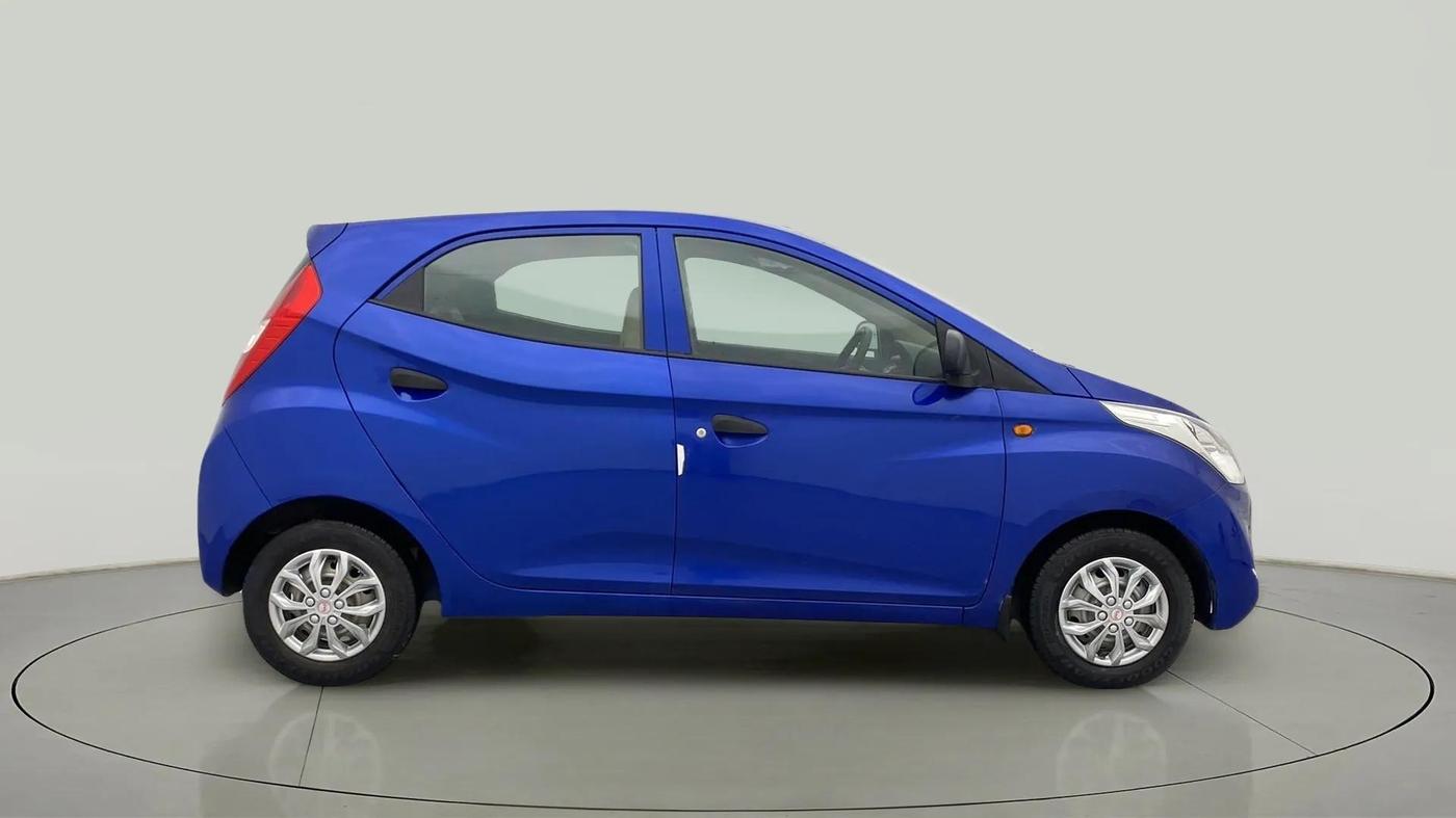 2016 Hyundai Eon ERA +, Petrol, Manual, 28,573 km, Right Side View