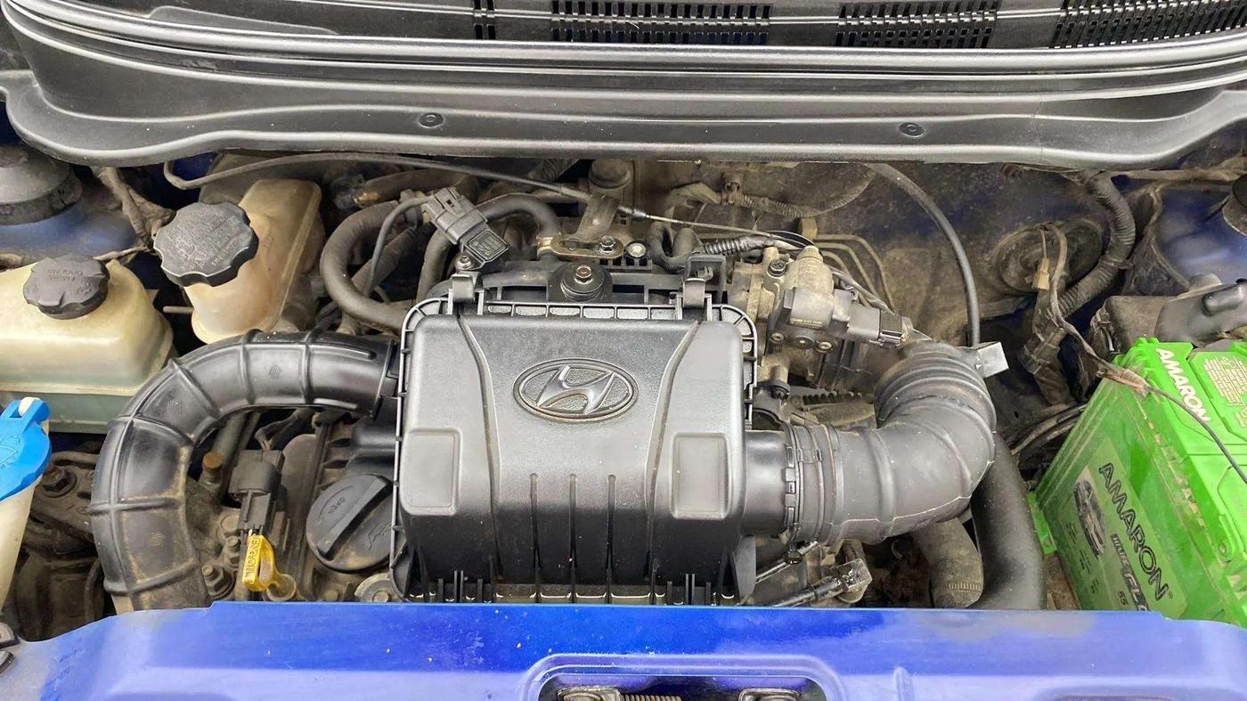 2016 Hyundai Eon ERA +, Petrol, Manual, 28,573 km, Engine View