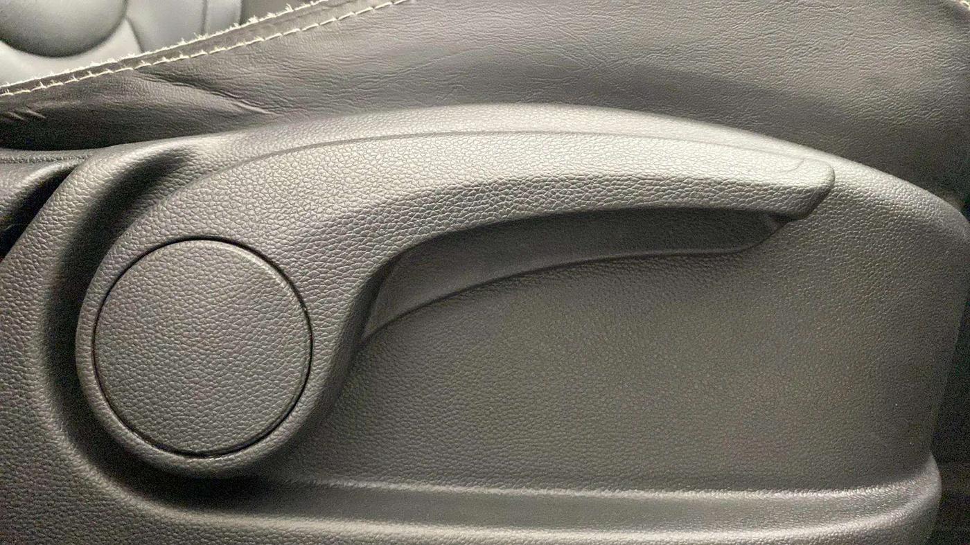 2017 Hyundai Creta SX PLUS AT 1.6 PETROL, Petrol, Automatic, 54,816 km, Driver Side Adjustment Panel