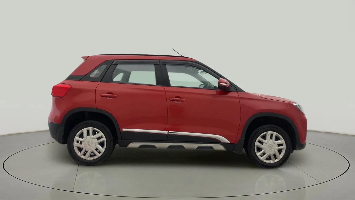 2020 Maruti Vitara Brezza VXI AT SHVS, Petrol, Automatic, 53,893 km, Right Side View