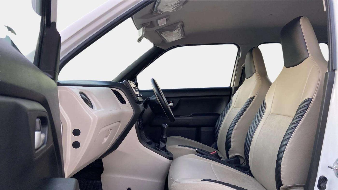 2019 Maruti New Wagon-R VXI 1.0, Petrol, Manual, 25,959 km, Right Side Front Door Cabin