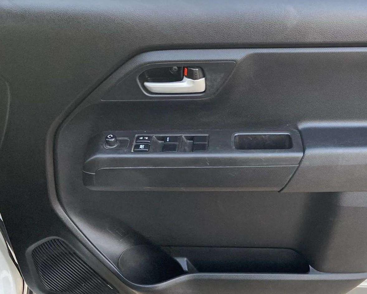 2019 Maruti New Wagon-R VXI 1.0, Petrol, Manual, 25,959 km, Driver Side Door Panels Control