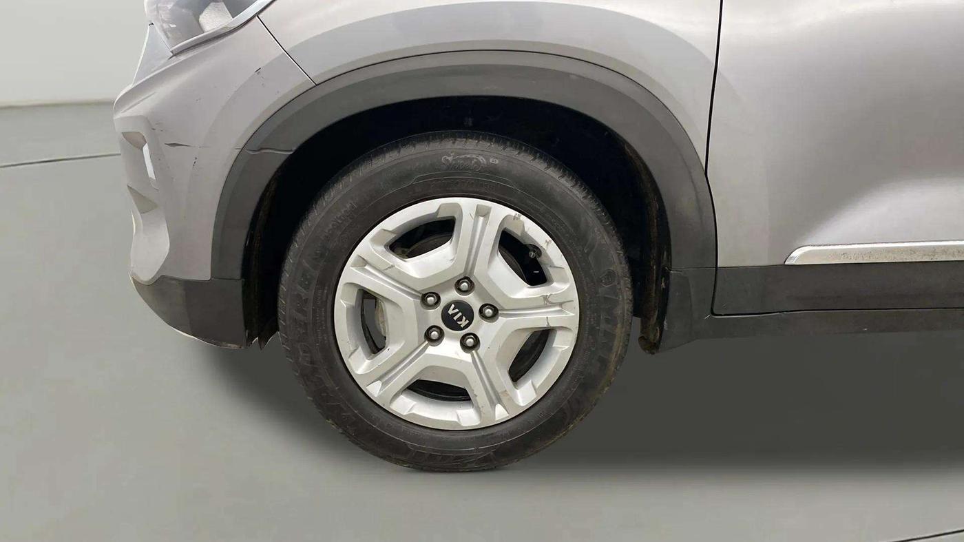 2020 KIA SONET HTK PLUS 1.2, Petrol, Manual, 54,886 km, Left Front Wheel