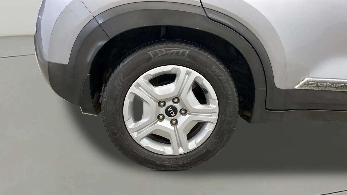 2020 KIA SONET HTK PLUS 1.2, Petrol, Manual, 54,886 km, Right Rear Wheel