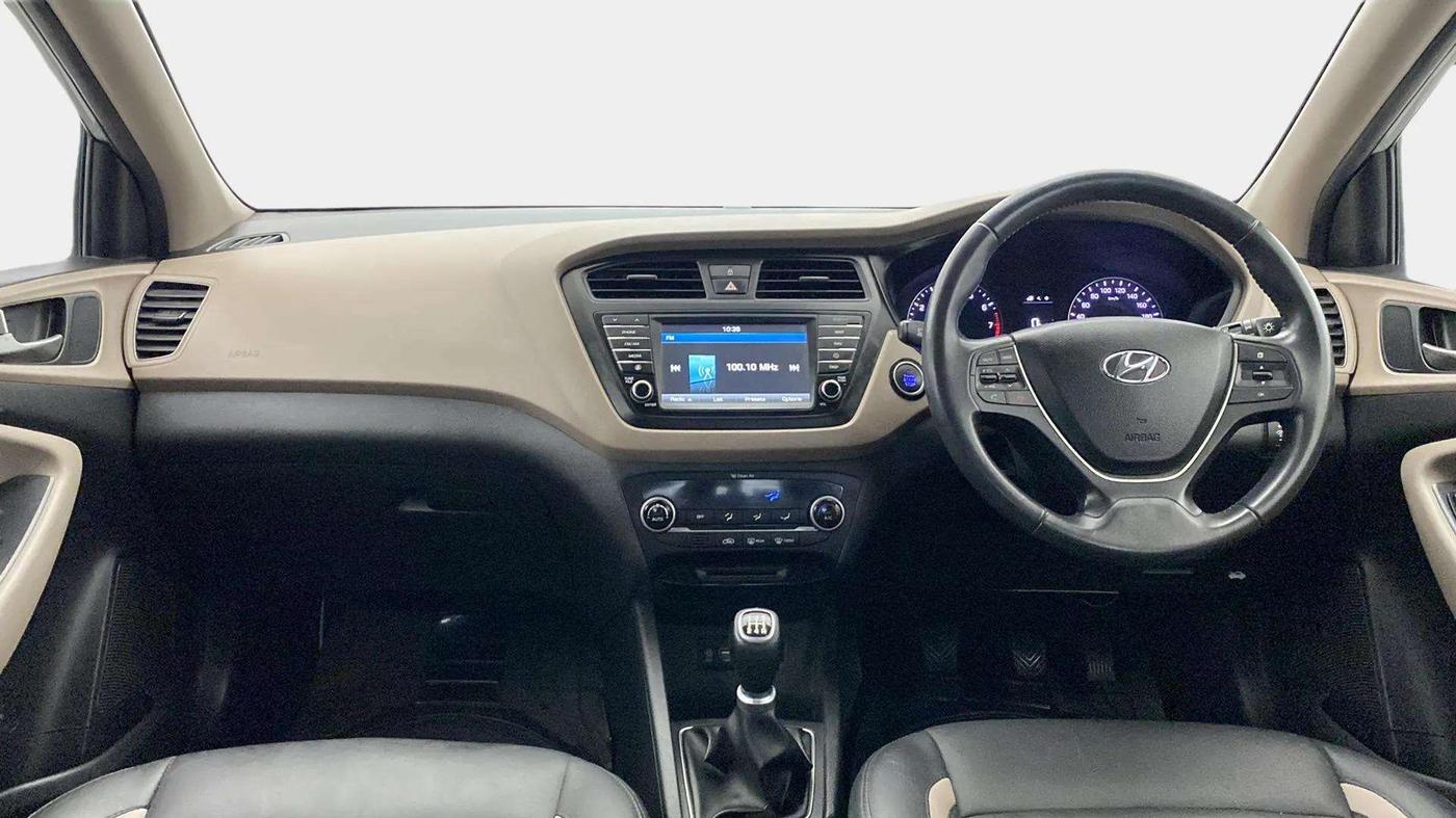 2016 Hyundai Elite i20 ASTA 1.2 (O), Petrol, Manual, 37,859 km, Dashboard