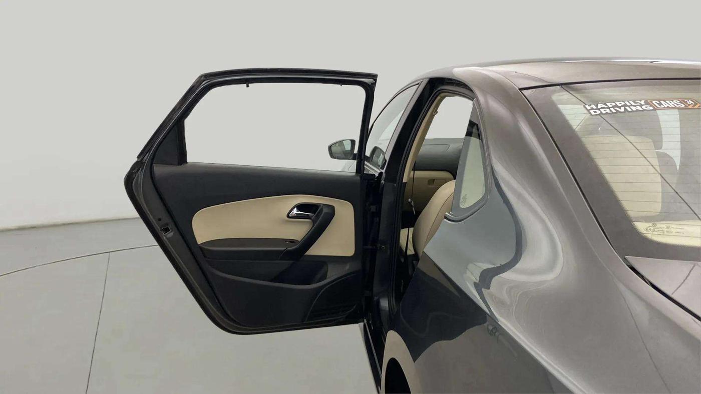 2017 Skoda Rapid STYLE 1.6 MPI, Petrol, Manual, 37,214 km, LHS Rear Door