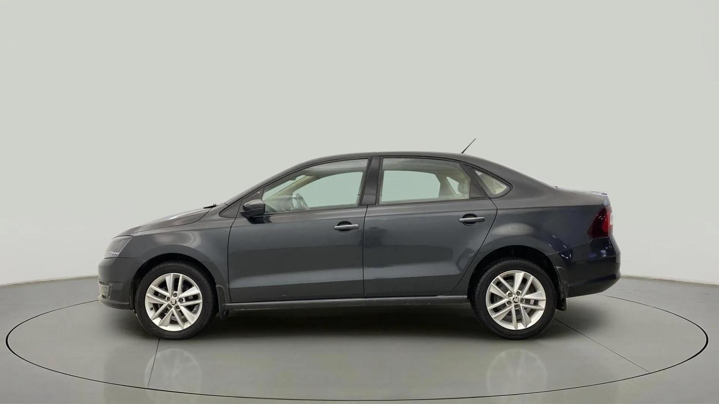 2017 Skoda Rapid STYLE 1.6 MPI, Petrol, Manual, 37,214 km, Left Side