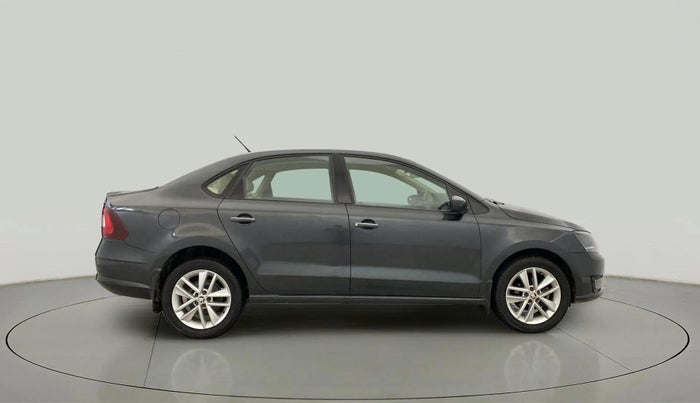 2017 Skoda Rapid STYLE 1.6 MPI, Petrol, Manual, 36,847 km, Right Side View