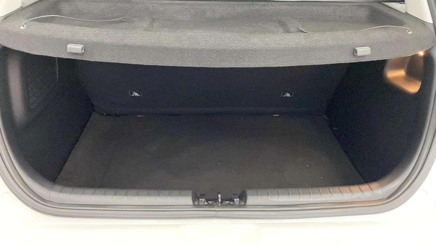 2024 Hyundai NEW I20 ASTA (O) 1.2 MT, Petrol, Manual, 7,736 km, Boot Inside