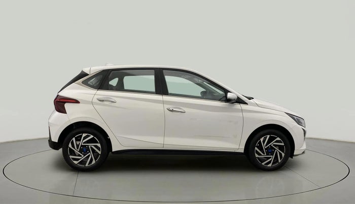 2024 Hyundai NEW I20 ASTA (O) 1.2 MT, Petrol, Manual, 7,057 km, Right Side View