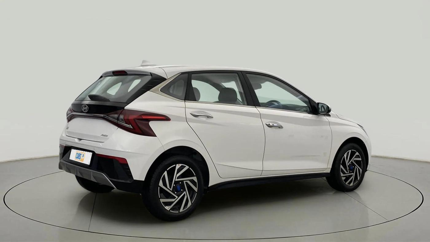 2024 Hyundai NEW I20 ASTA (O) 1.2 MT, Petrol, Manual, 7,736 km, Right Back Diagonal