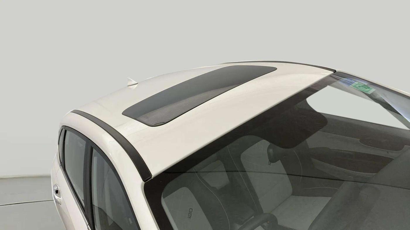 2024 Hyundai NEW I20 ASTA (O) 1.2 MT, Petrol, Manual, 7,736 km, Roof