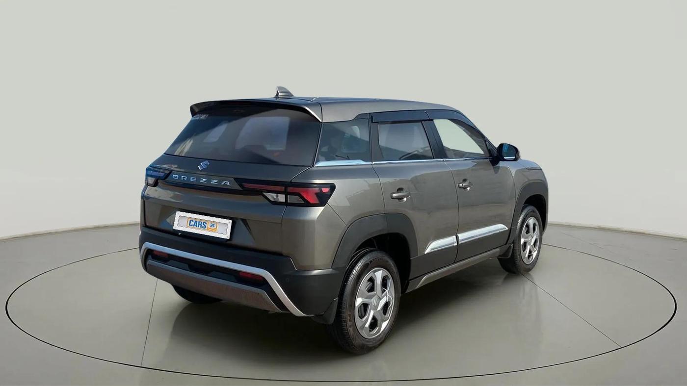 2024 Maruti BREZZA VXI, Petrol, Manual, 5,672 km, Right Back Diagonal