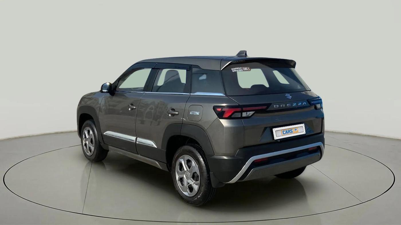 2024 Maruti BREZZA VXI, Petrol, Manual, 5,672 km, Left Back Diagonal