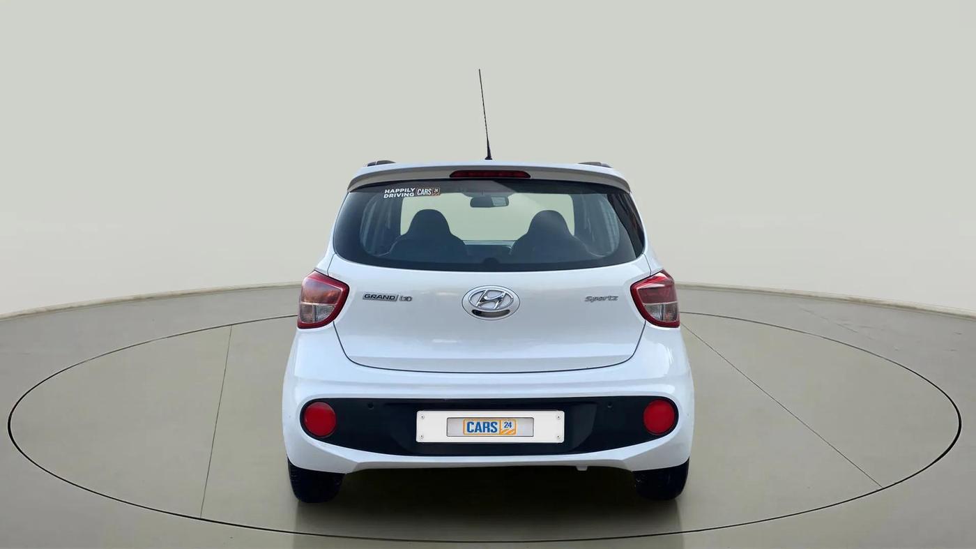 2018 Hyundai Grand i10 SPORTZ 1.2 KAPPA VTVT, Petrol, Manual, 8,448 km, Back/Rear
