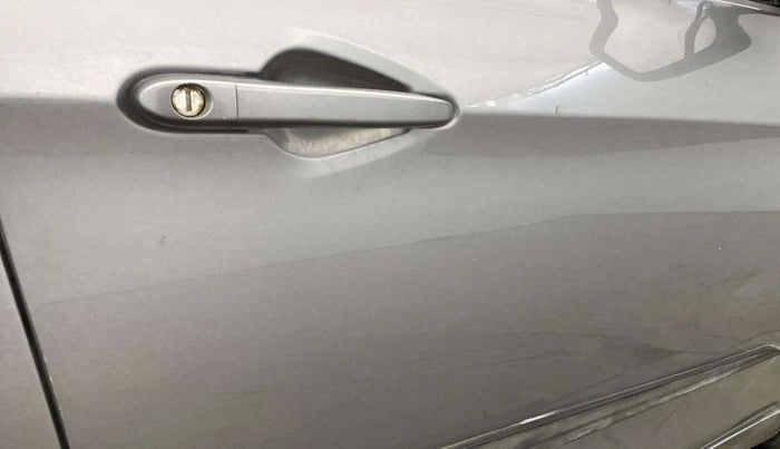 2018 Tata Tiago XT PETROL, Petrol, Manual, 73,042 km, Driver-side door - Minor scratches