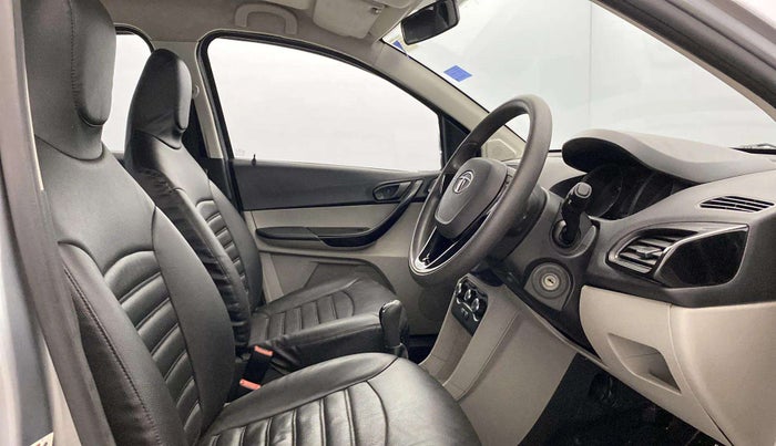2018 Tata Tiago XT PETROL, Petrol, Manual, 73,042 km, Right Side Front Door Cabin