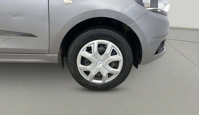 2018 Tata Tiago XT PETROL, Petrol, Manual, 73,042 km, Right Front Wheel