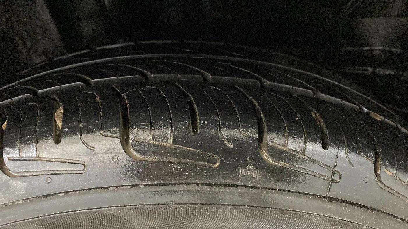 2018 Tata Tiago XT PETROL, Petrol, Manual, 73,042 km, Right Rear Tyre Tread