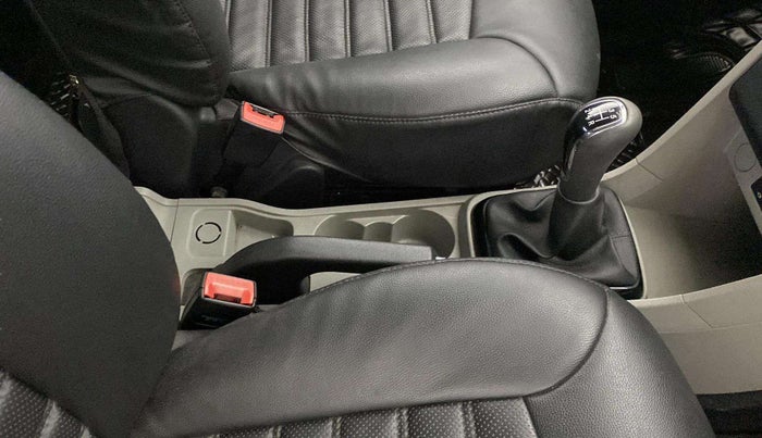 2018 Tata Tiago XT PETROL, Petrol, Manual, 73,042 km, Gear Lever