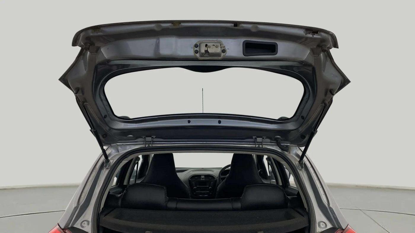 2018 Tata Tiago XT PETROL, Petrol, Manual, 73,042 km, Boot Door Open