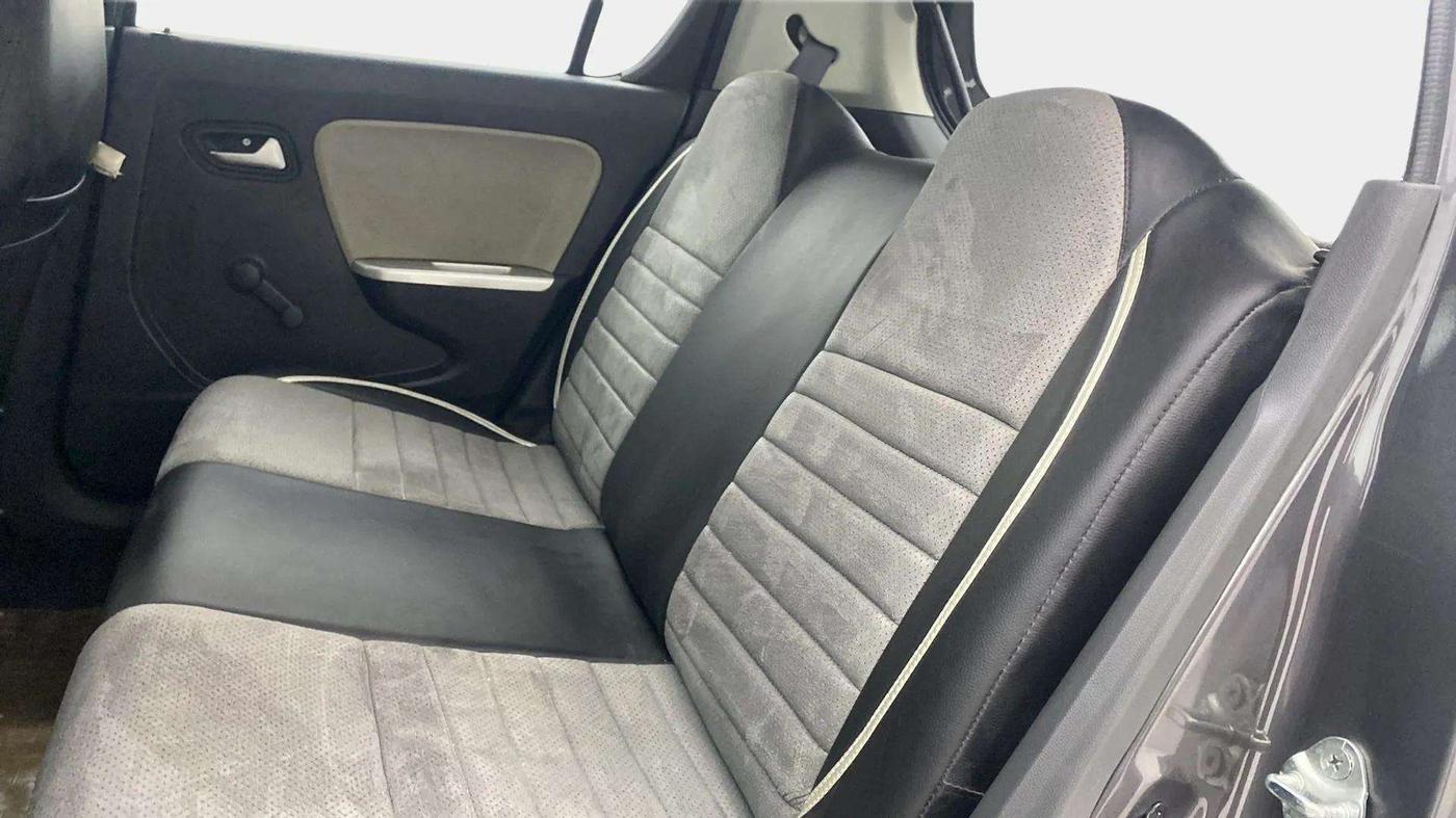 2017 Maruti Alto K10 VXI (O) AMT, CNG, Automatic, 92,957 km, Right Side Rear Door Cabin