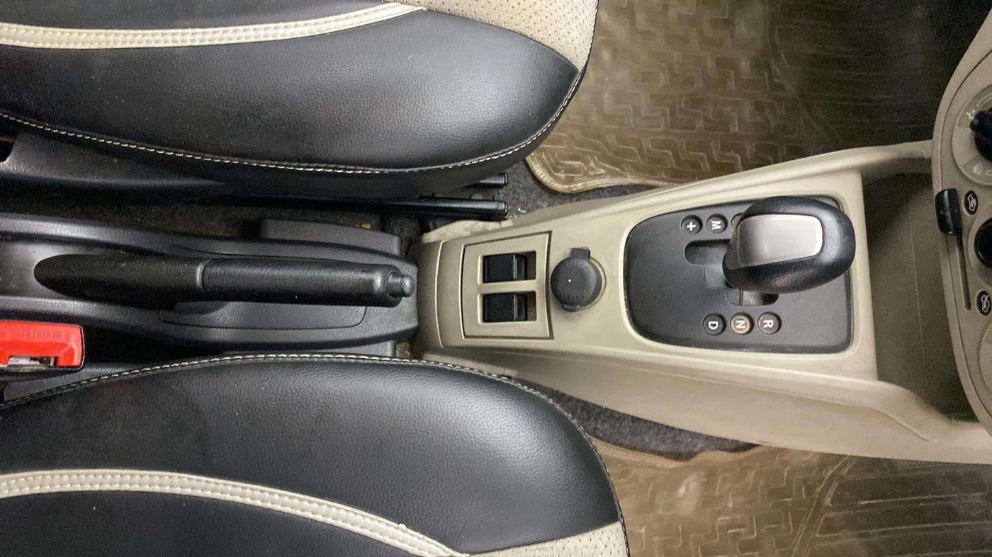 2017 Maruti Alto K10 VXI (O) AMT, CNG, Automatic, 92,957 km, Gear Lever
