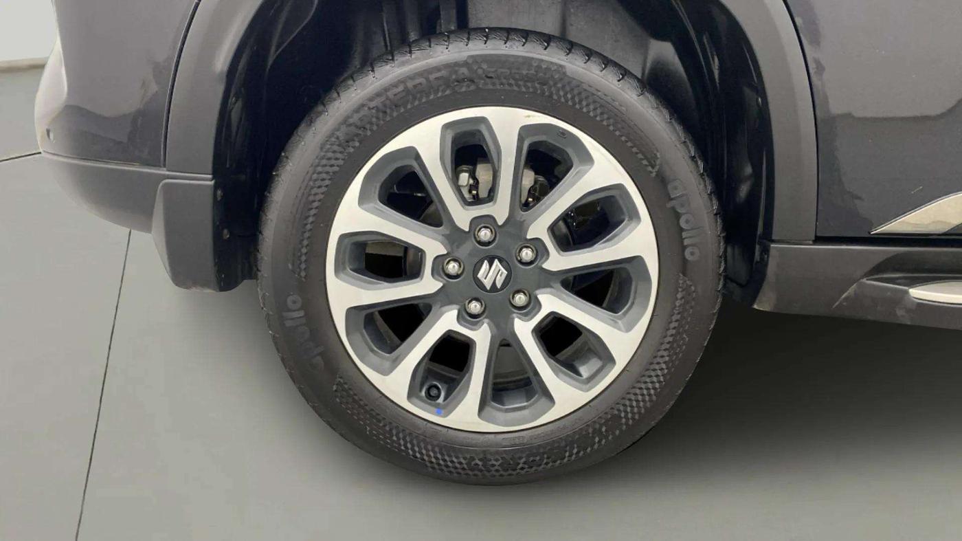 2023 Maruti Grand Vitara ALPHA SMART HYBRID, Petrol, Manual, 14,334 km, Right Rear Wheel
