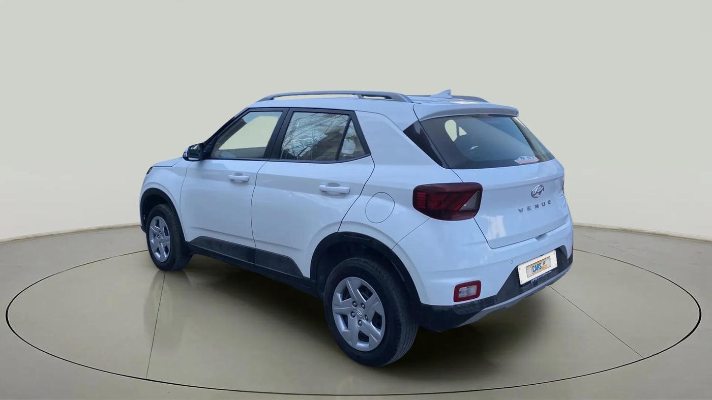 2022 Hyundai VENUE S+ 1.2, Petrol, Manual, 9,030 km, Left Back Diagonal