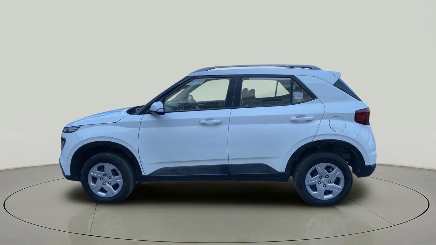 2022 Hyundai VENUE S+ 1.2, Petrol, Manual, 9,030 km, Left Side