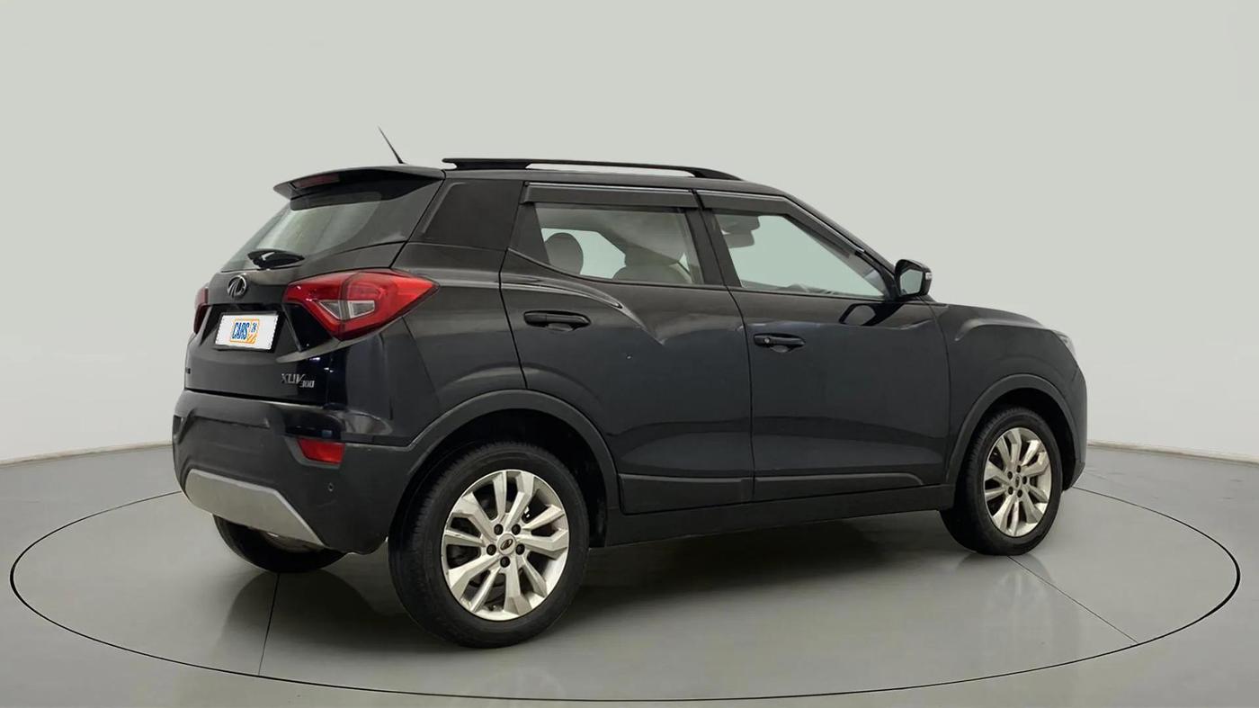2019 Mahindra XUV300 W8 1.2 PETROL, Petrol, Manual, 87,515 km, Right Back Diagonal
