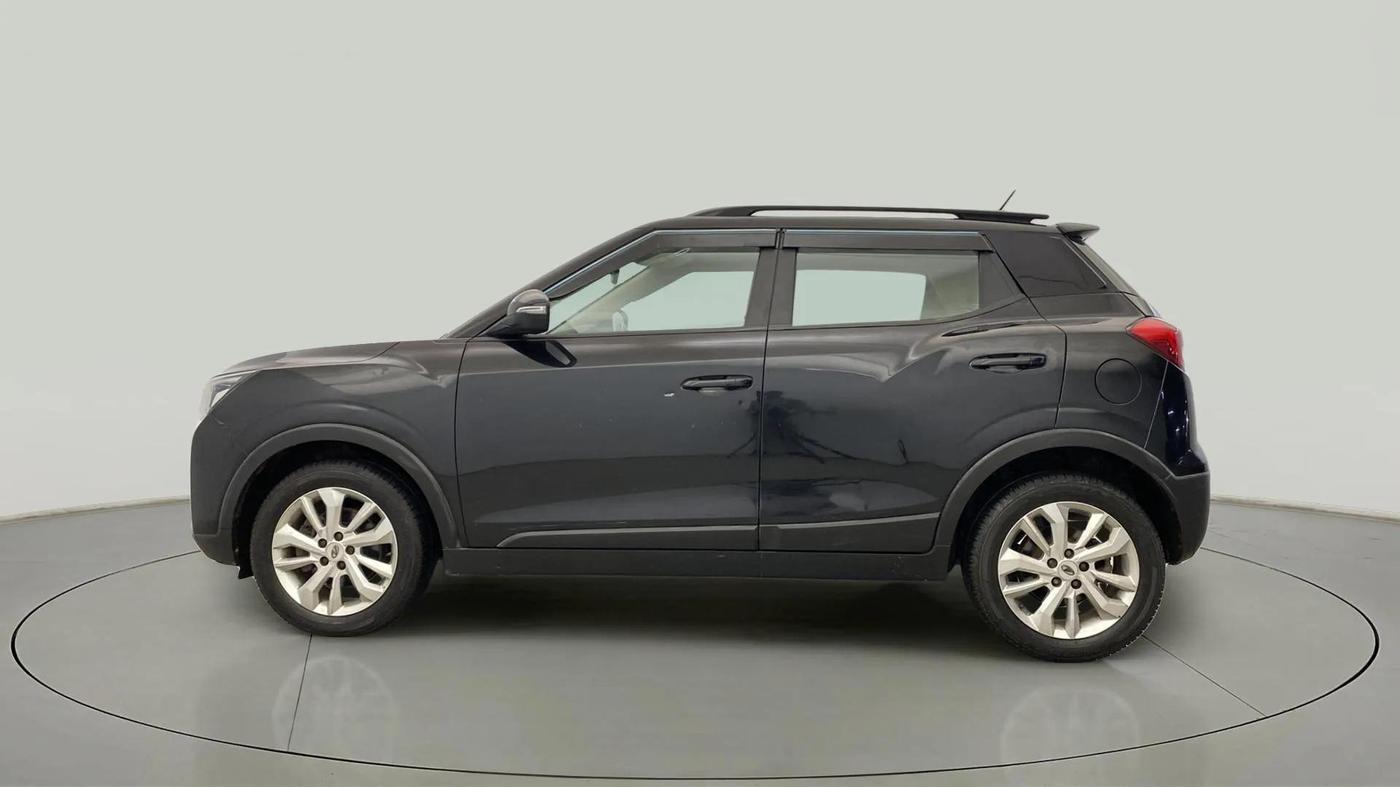 2019 Mahindra XUV300 W8 1.2 PETROL, Petrol, Manual, 87,515 km, Left Side